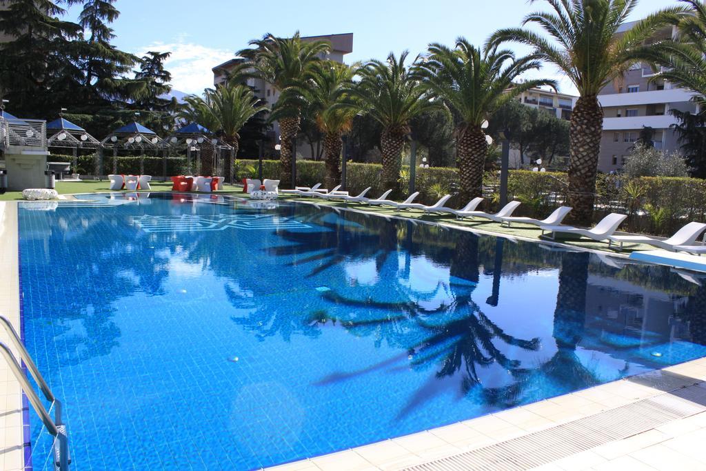 Ariha Hotel Cosenza 렌데 외부 사진